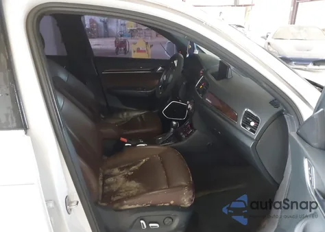 2016 Audi Q3 2.0T Premium Plus z USA, uszkodzony, nr VIN WA1GFCFS3GR024347